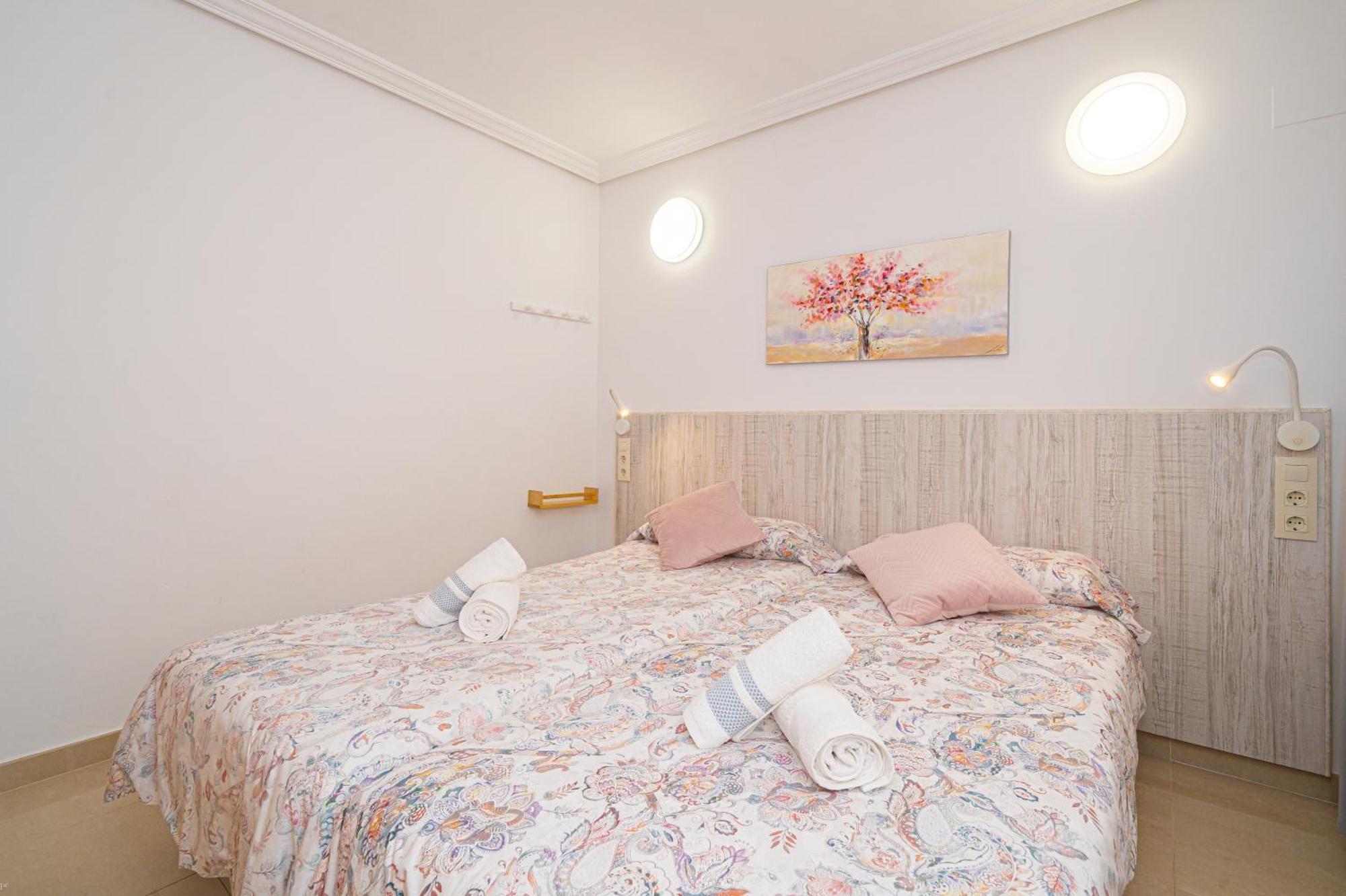 Front Line Apartment Jakarta 2 El Campello Exterior photo