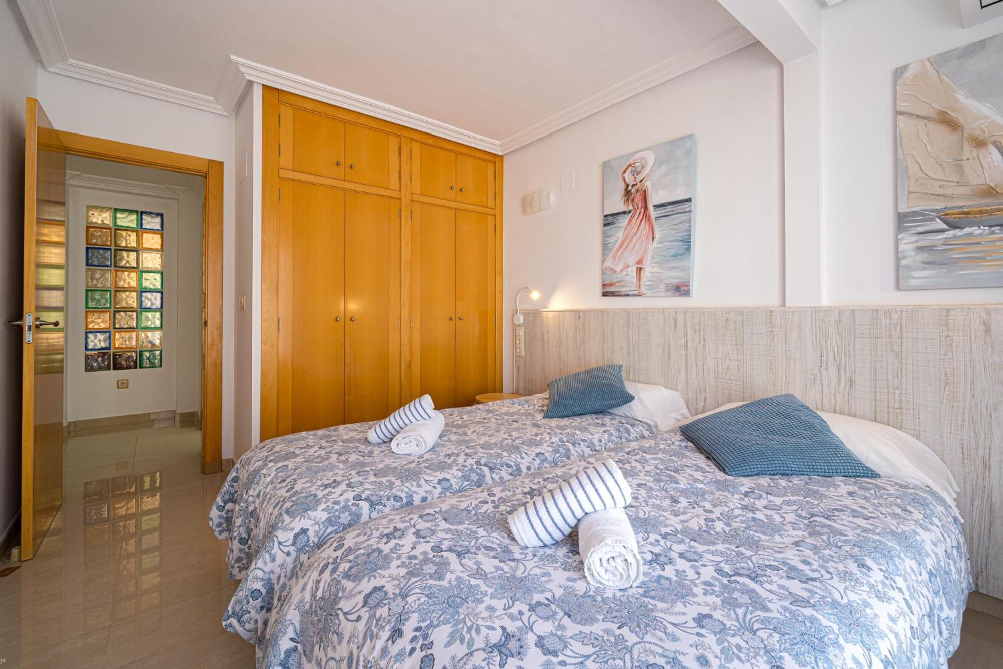 Front Line Apartment Jakarta 2 El Campello Exterior photo