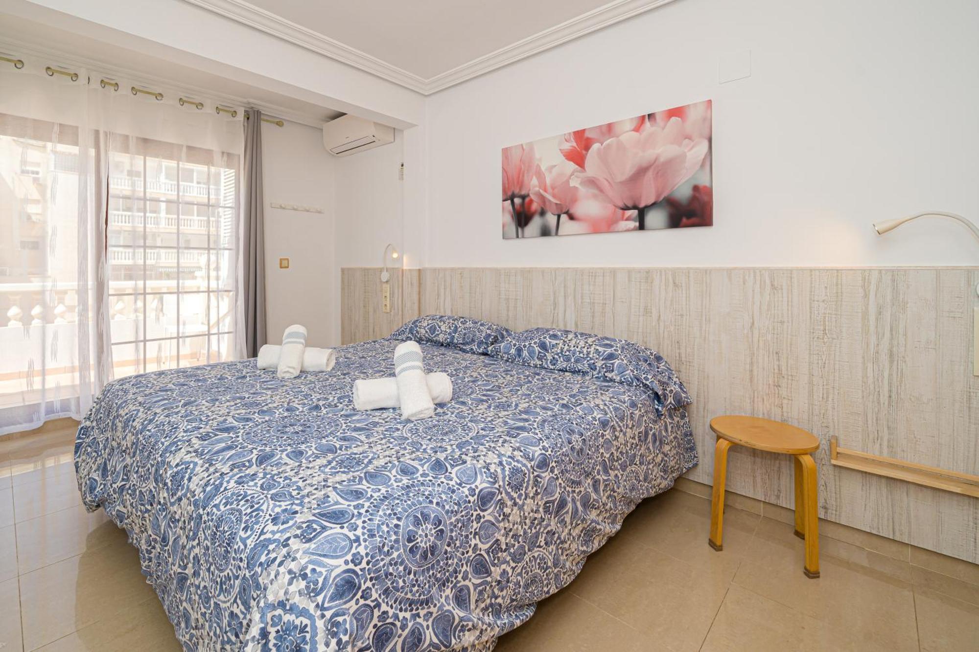 Front Line Apartment Jakarta 2 El Campello Exterior photo